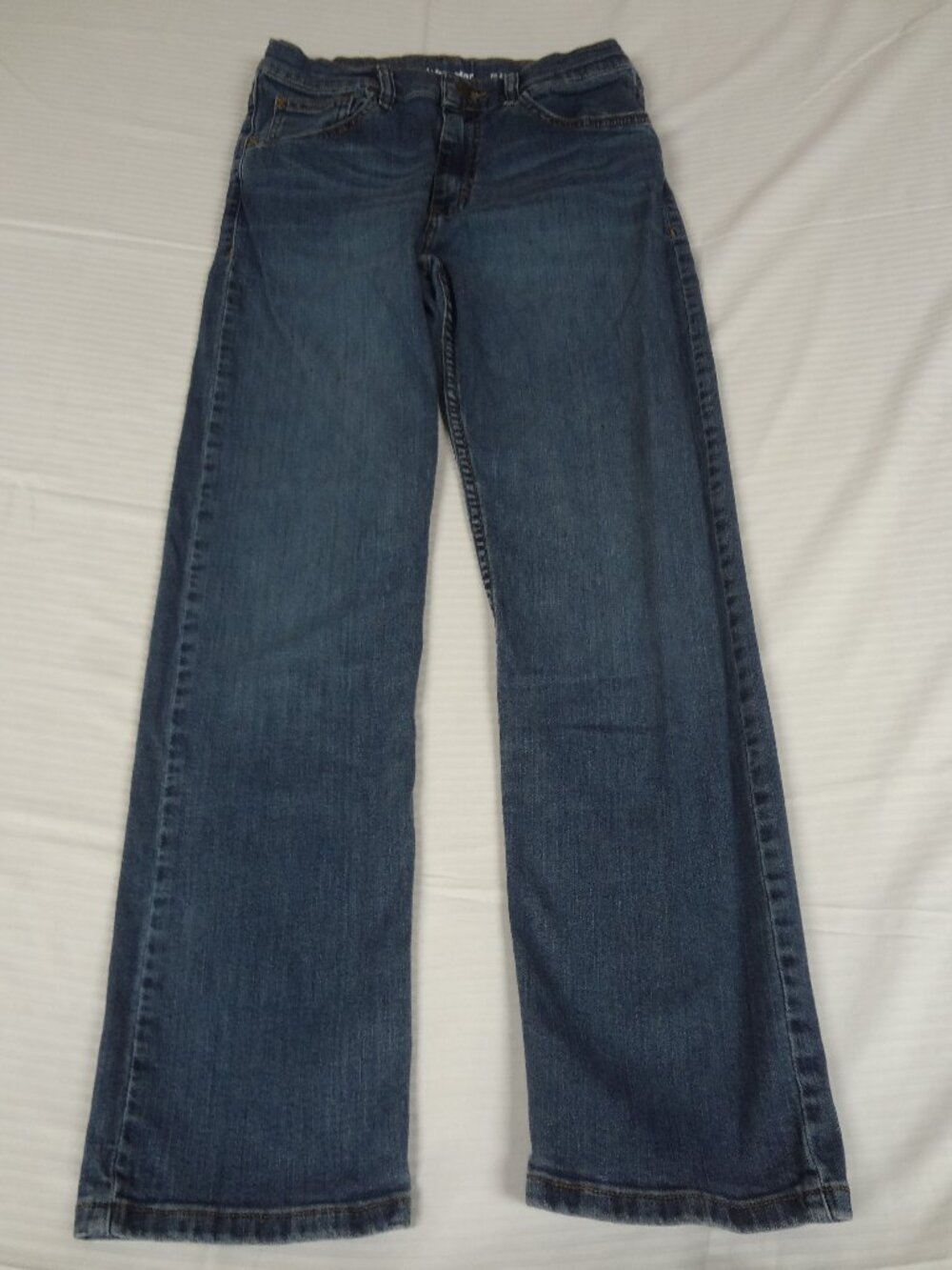 WRANGLER CLASSIC STRAIGHT BLUE JEANS YOUTH BOYS SIZE 16 REG L771 (SPOT C PICS)